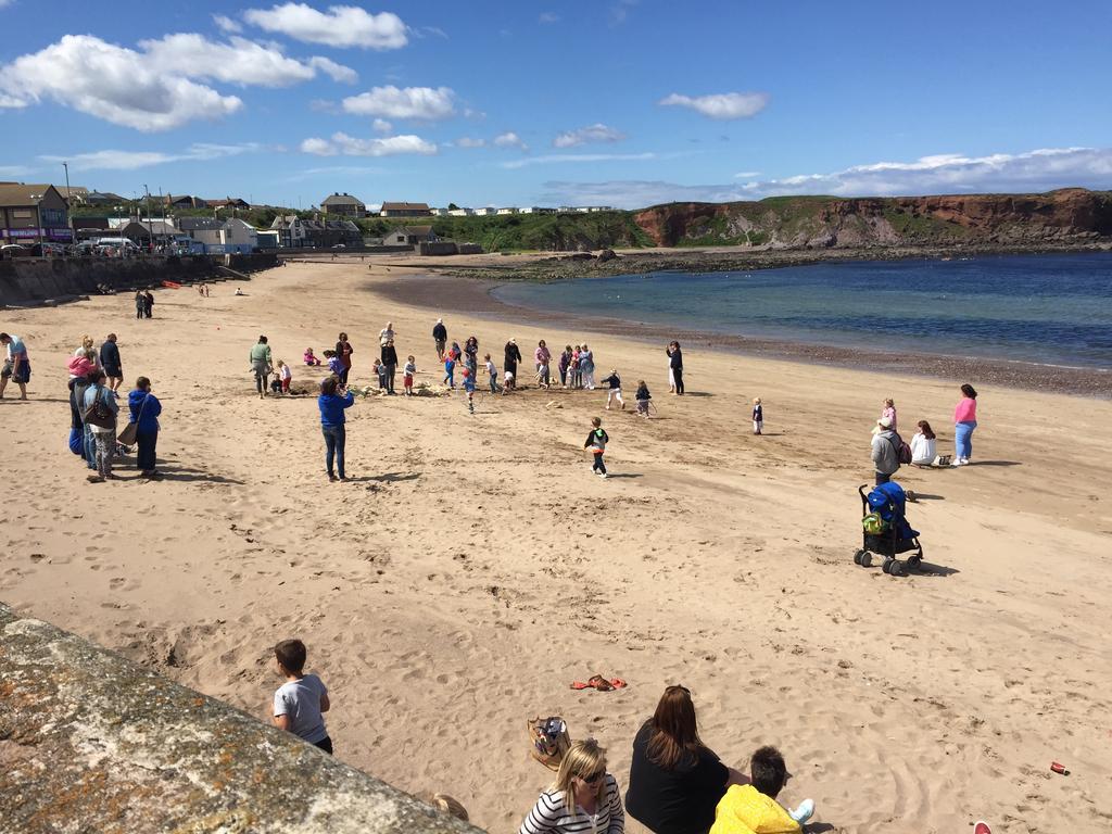 Hillcrest Bed & Breakfast Eyemouth Esterno foto